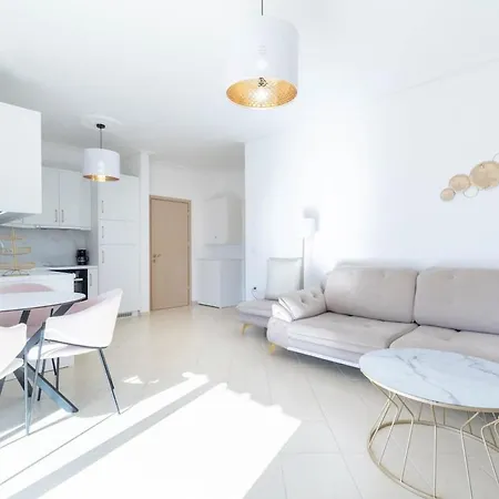 Sunny Vibes Apartment *